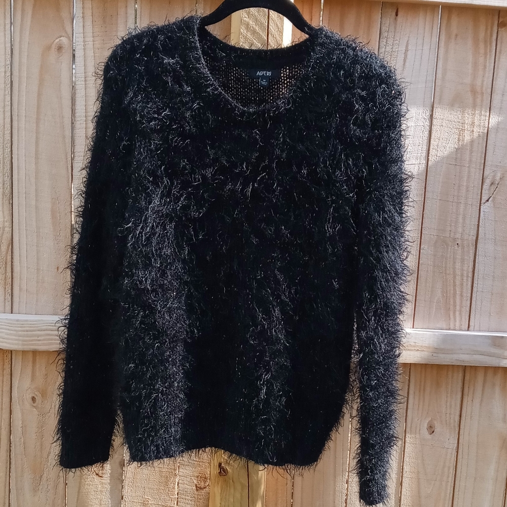 Apt. 9 Women's Sweater, Black With Gold Threads, Fuzzy, Super Soft, Sz Medium